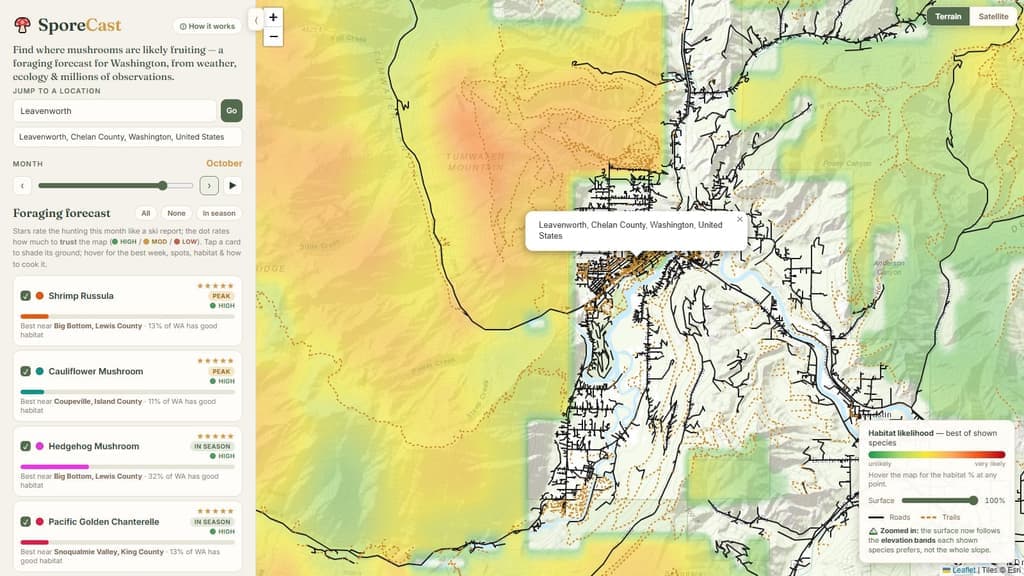 SporeCast October forecast around Leavenworth with terrain, roads, and trails